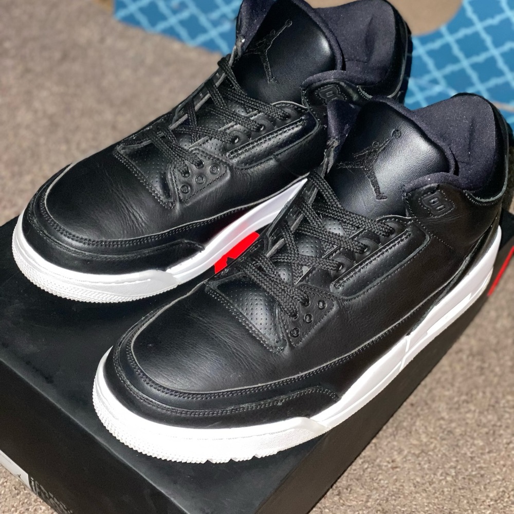 Jordan Retro 3 Cyber Monday size 11